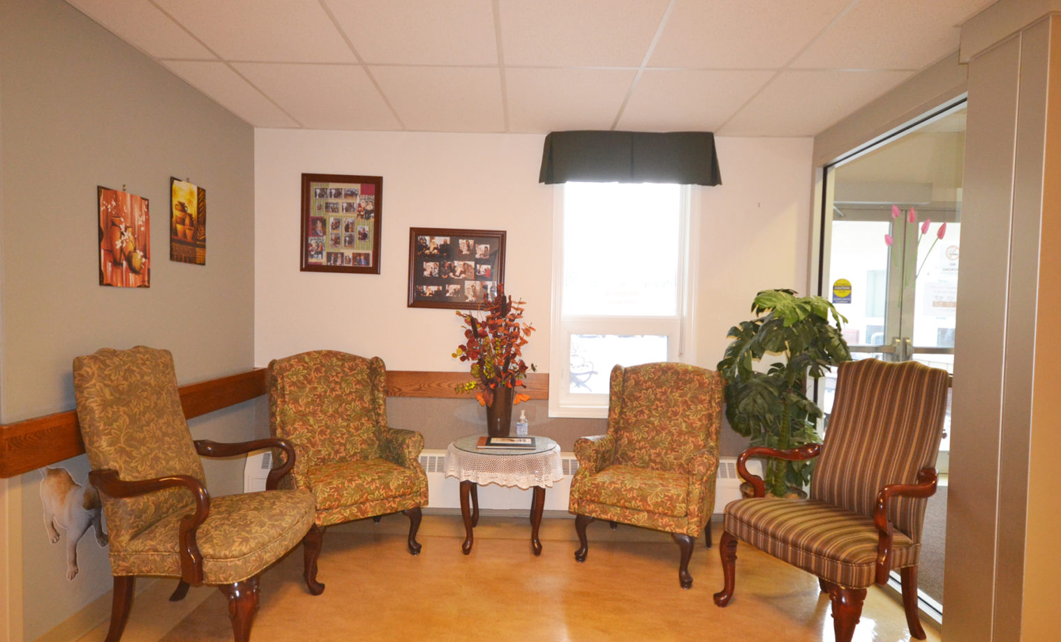 Chateau Lac Ste. Anne Senior Assisted Living Facility in Onoway, Alberta